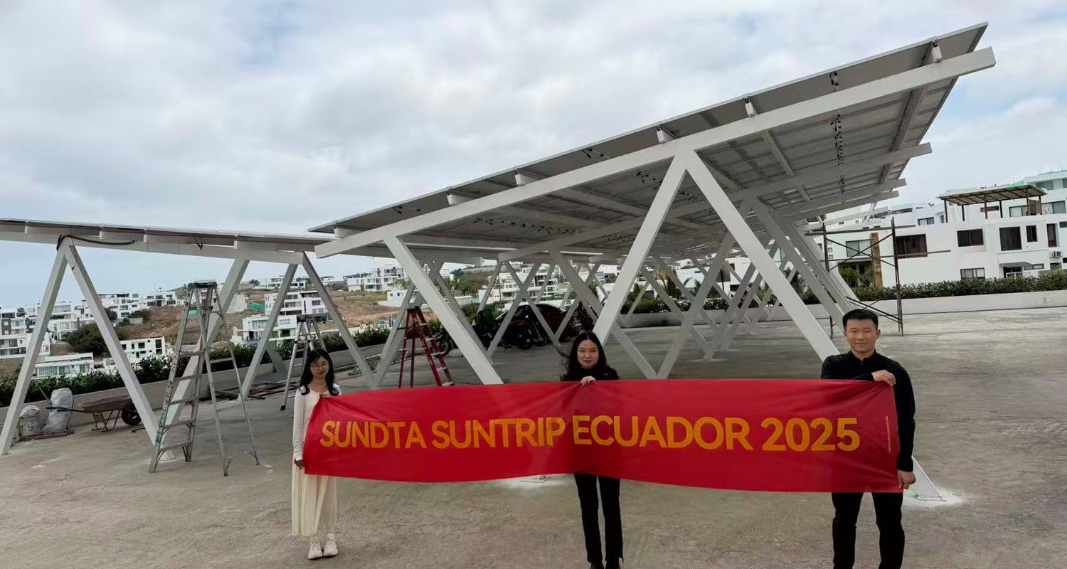 De lo virtual a lo presencial: SUNDTA demuestra su compromiso en Ecuador con un importante proyecto de apoyo de 400 kW.
