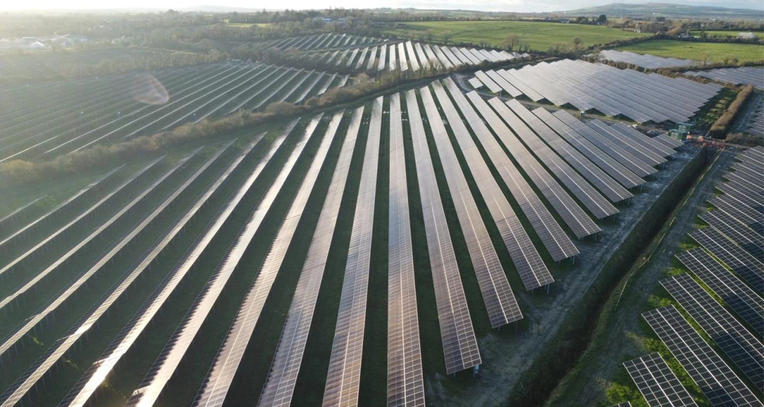 El sueño solar de Tesla podría estar manteniendo despierta por la noche a la industria solar de China.